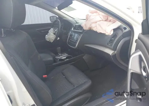 2017 Nissan Altima 2.5/S/Sv/Sl/Sr из США, поврежденный, VIN 1N4AL3AP2HN320756